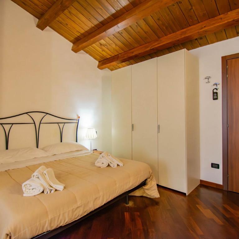 Case Ruggero - Camera Matrimoniale con Bagno Privato - 6