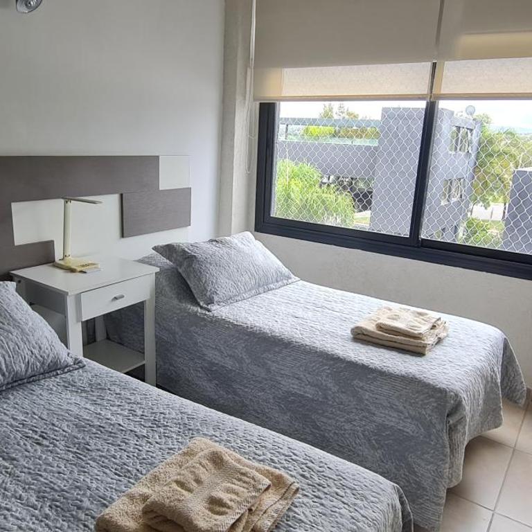 Amplio departamento frente al lago-seguridad 24hs - Apartamento - 36
