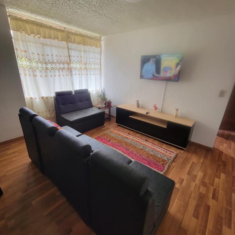 Llama House - Two-Bedroom Family Apartment - 5