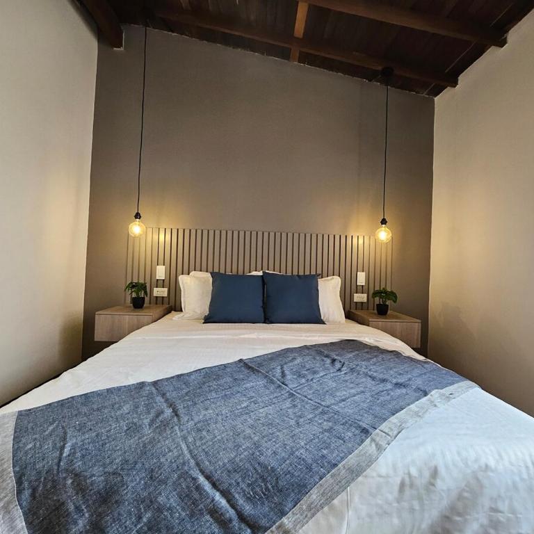 Magic Naranjo House 3BR wAC & jacuzzi in Laureles - Apartamento - 2