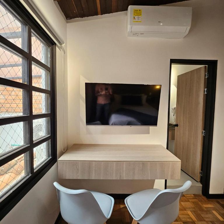 Magic Naranjo House 3BR wAC & jacuzzi in Laureles - Apartamento - 39