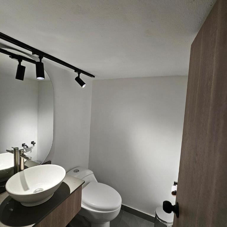 Magic Naranjo House 3BR wAC & jacuzzi in Laureles - Apartamento - 49