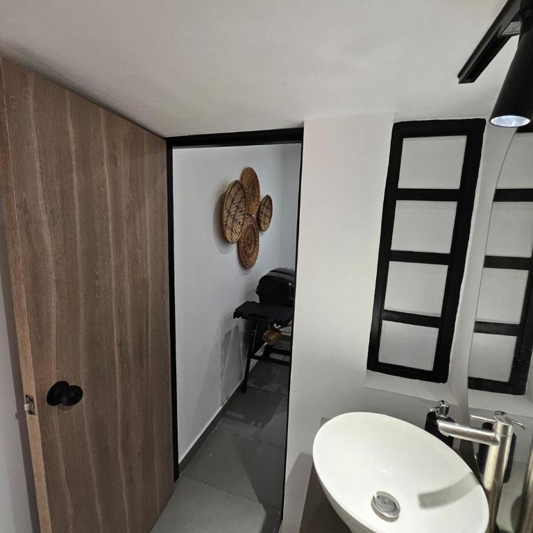 Magic Naranjo House 3BR wAC & jacuzzi in Laureles - Apartamento - 55