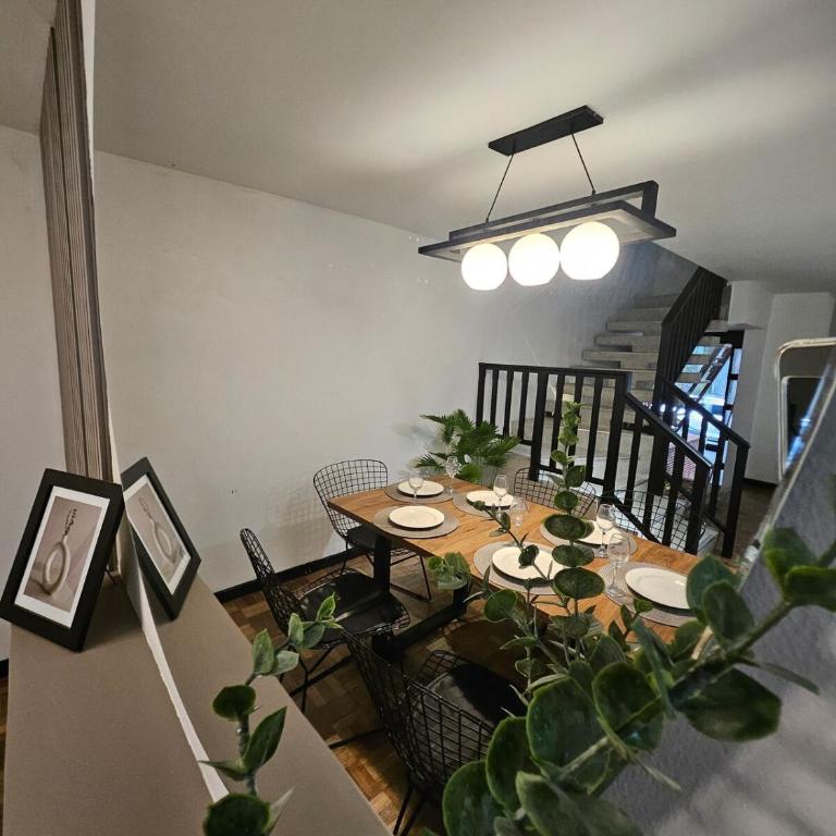 Magic Naranjo House 3BR wAC & jacuzzi in Laureles - Apartamento - 65