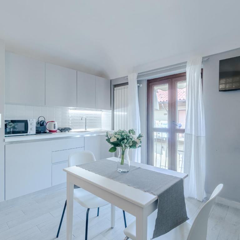 Studio Magenta 5 - Appartamento con 1 Camera da Letto - 12