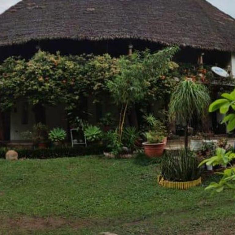 Villa Rossy - Four-Bedroom House - 7