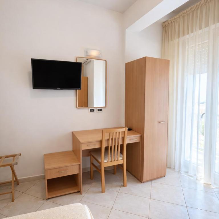 Hotel Favorita Easy Stay B&B - Camera Matrimoniale Standard - 12