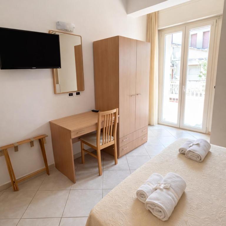 Hotel Favorita Easy Stay B&B - Camera Matrimoniale Standard - 9