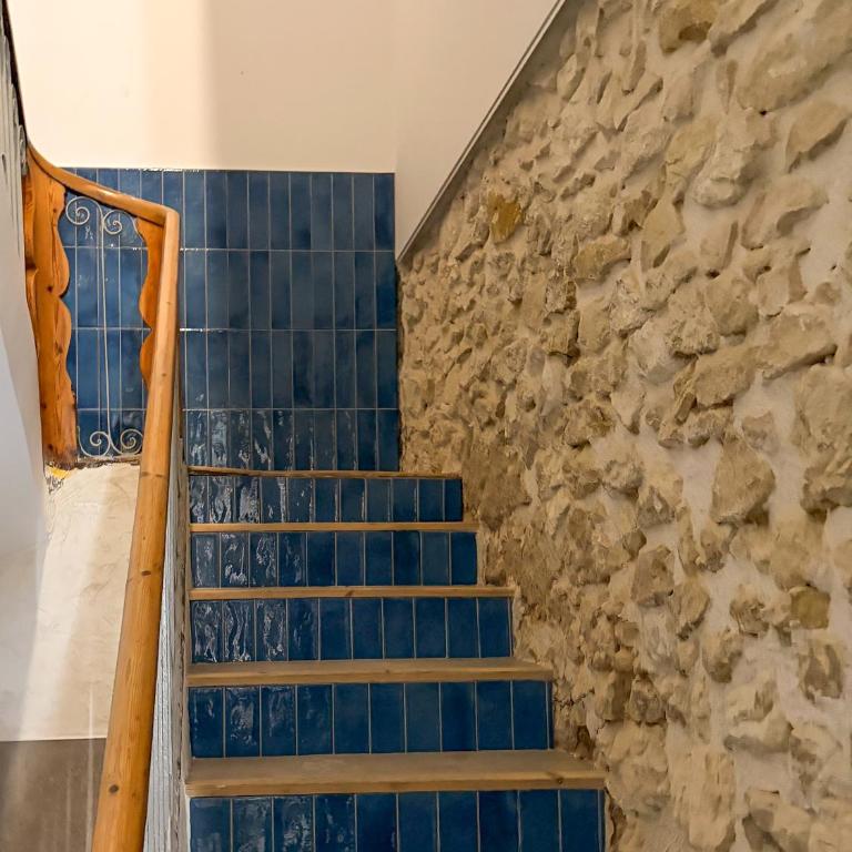 Apartamento con historia y encanto en pleno centro - Three-Bedroom Apartment - 37