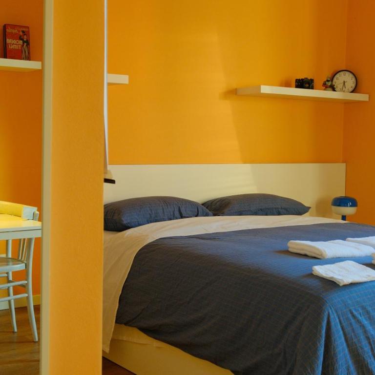 Retrowave 80's Apartment in Milan - Appartamento con 1 Camera da Letto - 55
