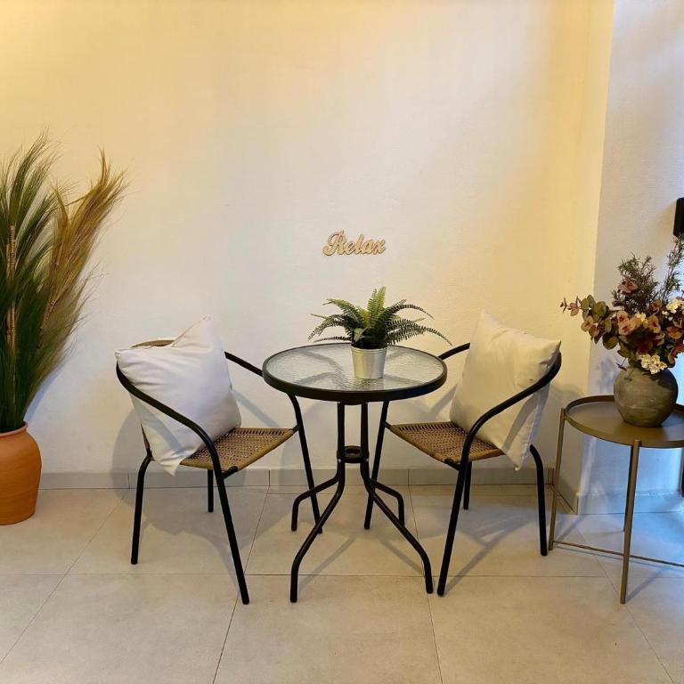 URBAN HOME CENTER - brisa - One-Bedroom Apartment - 1
