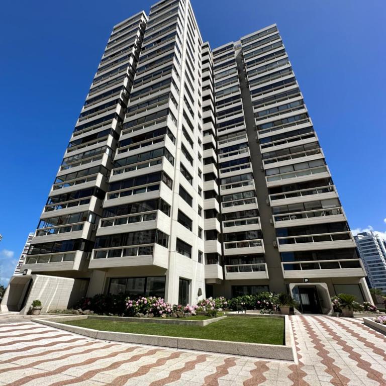 Parquemar Center 3, Torre F, Apartamento 202 - Apartamento de 3 dormitorios - 1