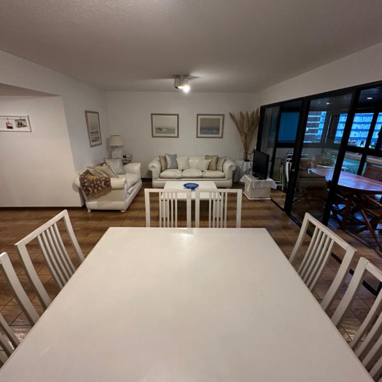 Parquemar Center 3, Torre F, Apartamento 202 - Apartamento de 3 dormitorios - 6