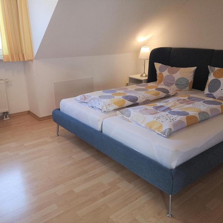 Ferienhof Schöngarten, Sonja & Stefan Büchele GbR - One-Bedroom Apartment with Lake View - 13