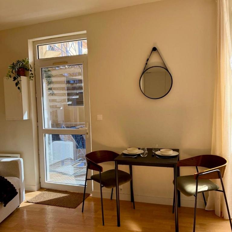 Charles 15, Studio moderne et cosy au cœur de Poitiers - Appartement 1 Chambre - 37