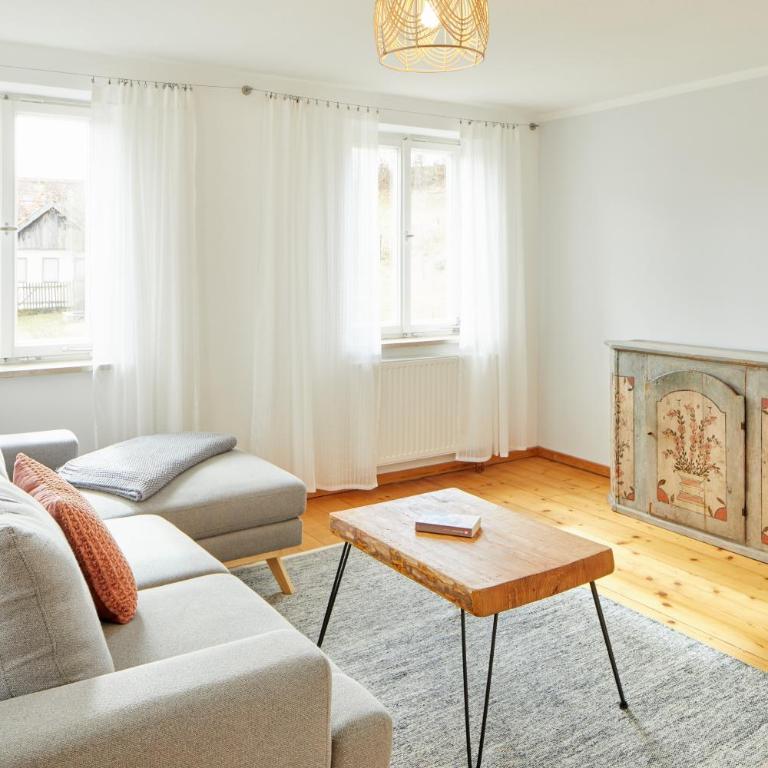 Luis Bader Haus - Fewo mit Garten und Berg-, Seenähe - Apartment mit 2 Schlafzimmern - 1
