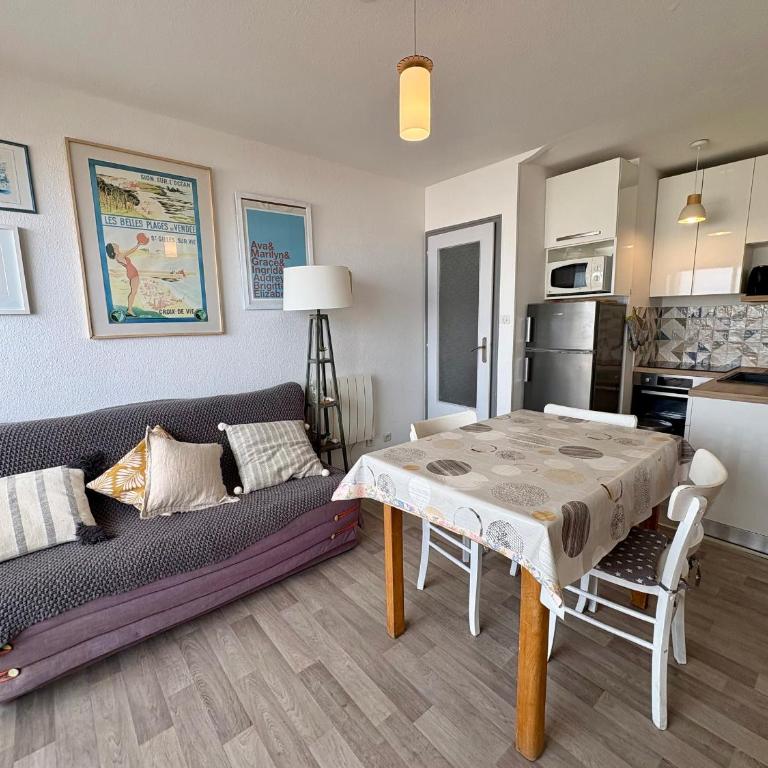 Appartement cosy pour 4 à 50m de la plage à St Hilaire - FR-1-323-448 - Apartment - 9