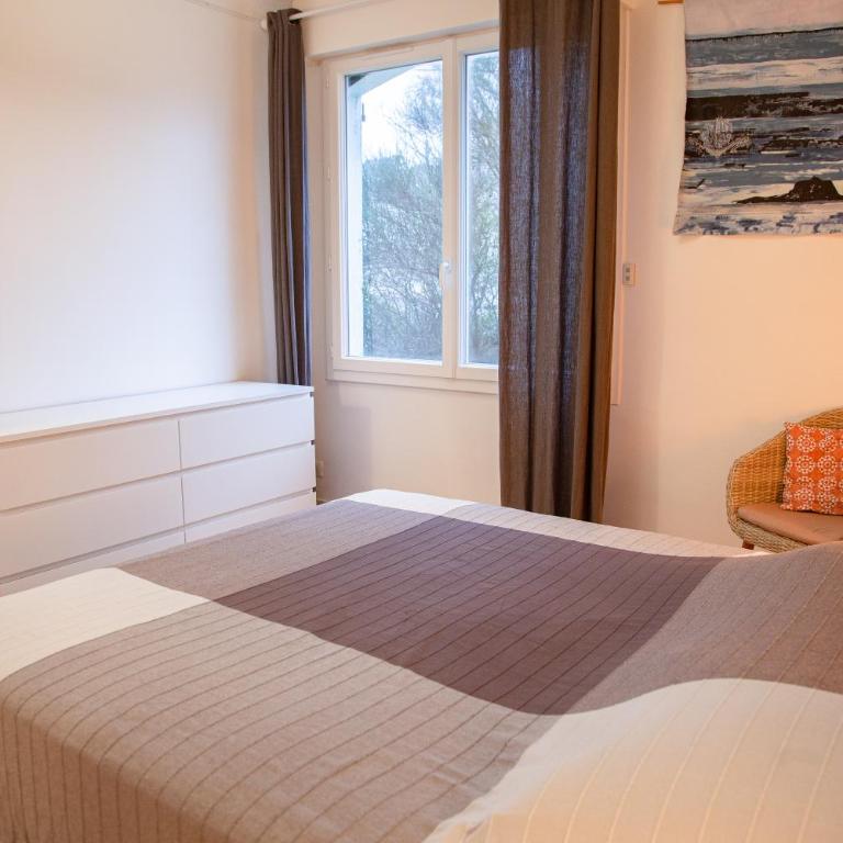 Maison de vacances Sainte Marguerite Plage à pied 4 personnes - Two-Bedroom House - 12