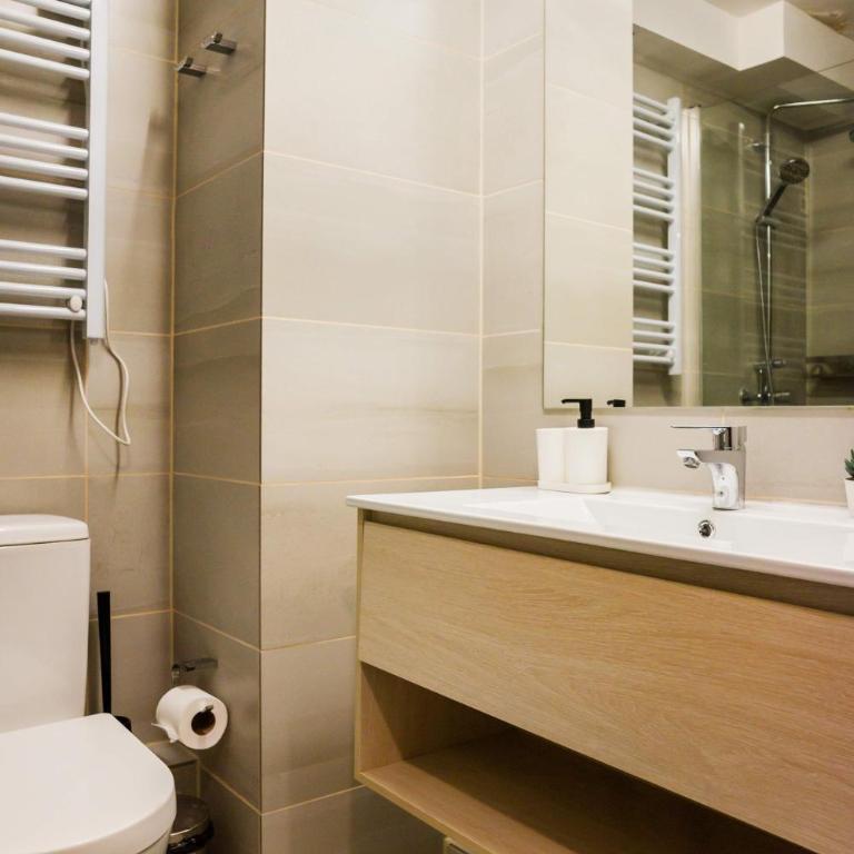 2BR In The Heart of Providencia Ideal for 4 - Apartment - 21