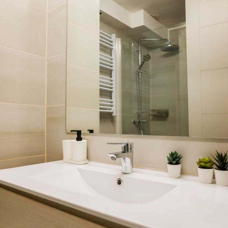 2BR In The Heart of Providencia Ideal for 4 - Apartment - 22
