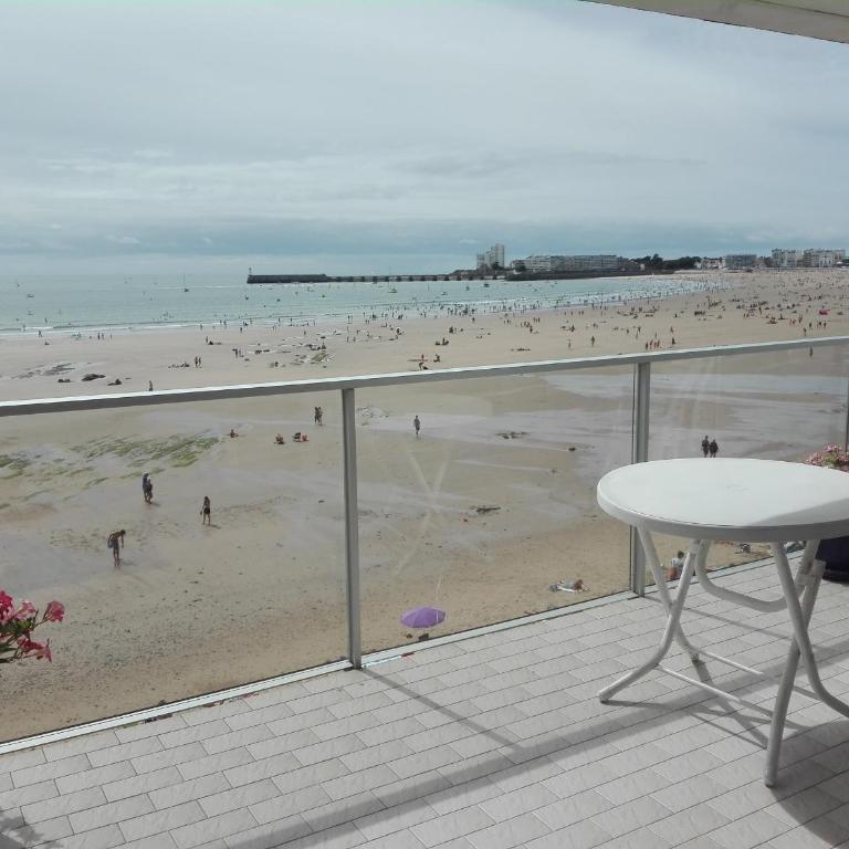Studio Confortable 4 Pers, Face Plage, Sud - FR-1-331-87 - Estudio - 10