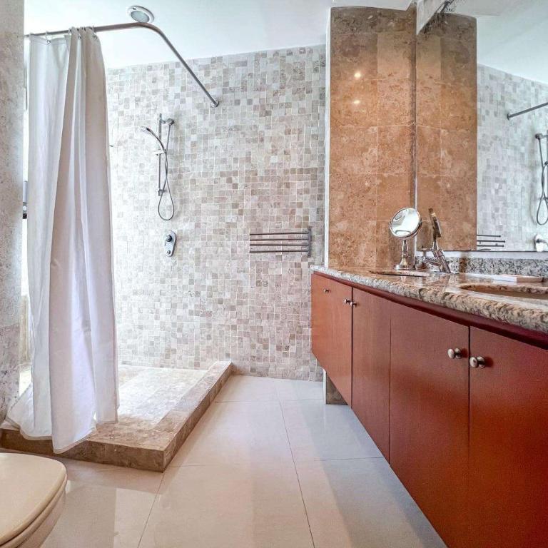 Isla Condo 403 Oceanfront Puerta al Mar in Sac Bajo - Apartment with Sea View - 18