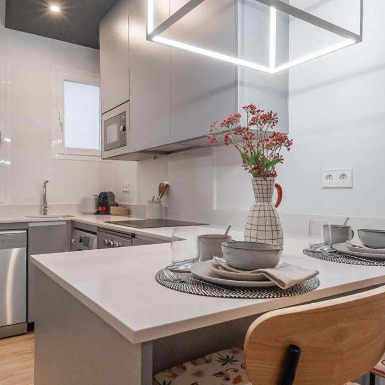 Sophisticated modern - 4Bdrs 3Baths-Salamanca - Apartment - 20