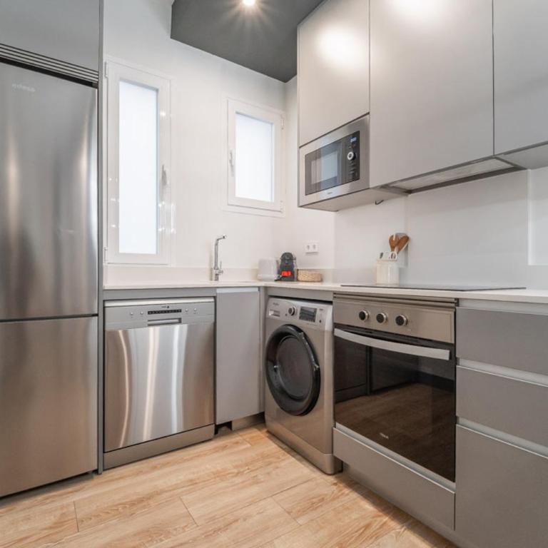 Sophisticated modern - 4Bdrs 3Baths-Salamanca - Apartment - 21