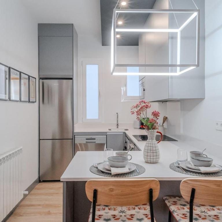 Sophisticated modern - 4Bdrs 3Baths-Salamanca - Apartment - 22