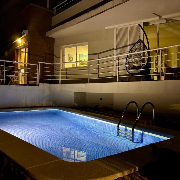Villa with private pool, ocean & mountain views - Villa - 3