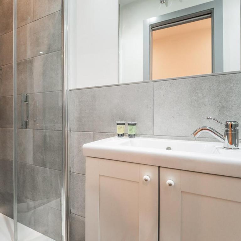Sophisticated modern - 4Bdrs 3Baths-Salamanca - Apartment - 47