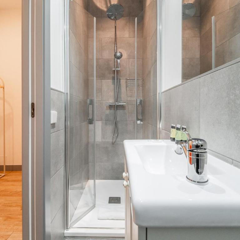 Sophisticated modern - 4Bdrs 3Baths-Salamanca - Apartment - 49
