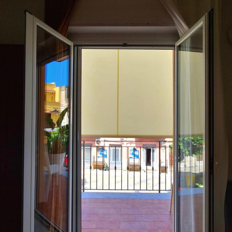 Casa XXI Aprile - Apartment with Balcony - 15
