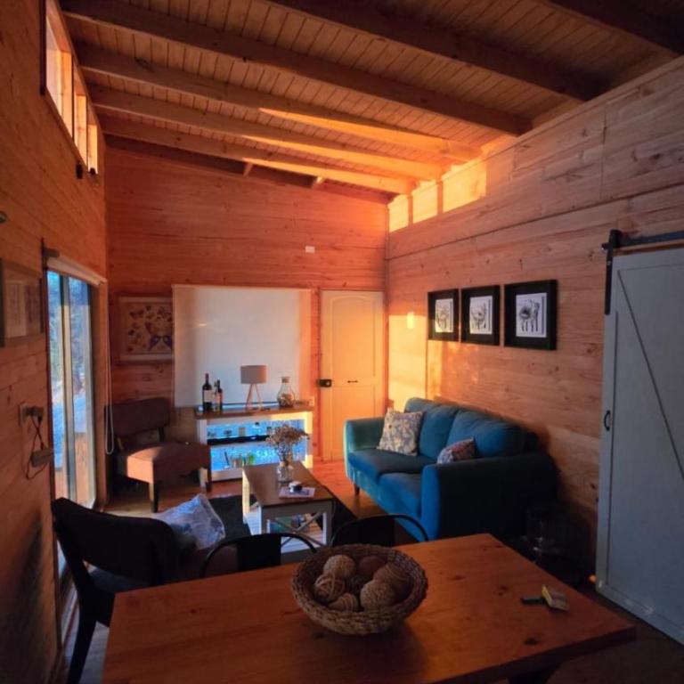 Romantic Getaway Peace and a Unique View - One-Bedroom House - 13