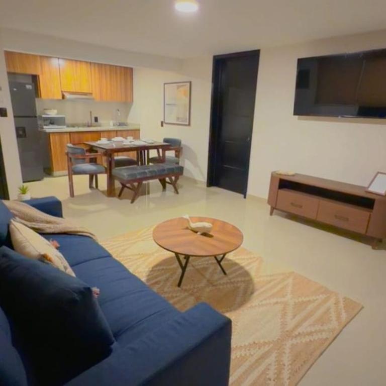 Apartment 30 steps from the beach Mazatlán Boardwalk - One-Bedroom Apartment with Balcony - 1