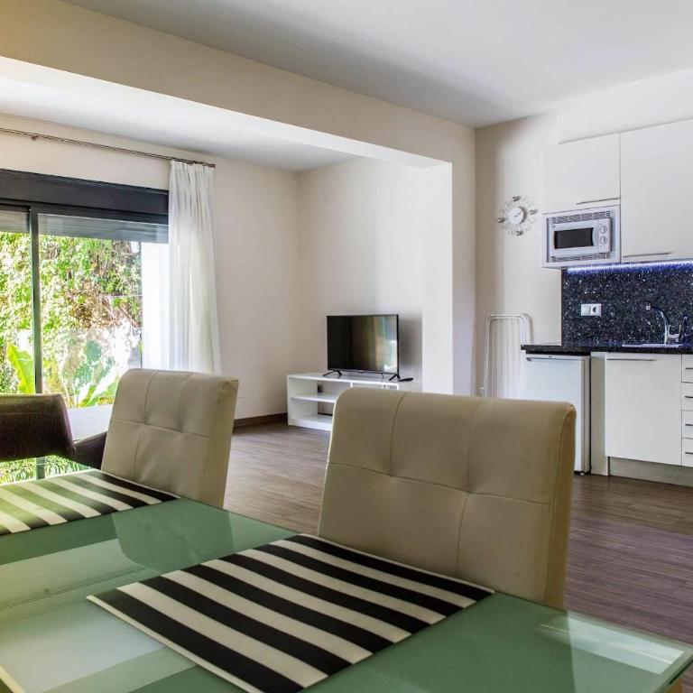 BLUESEA Dimona Suites - Apartamento de 2 dormitorios con balcón - 1