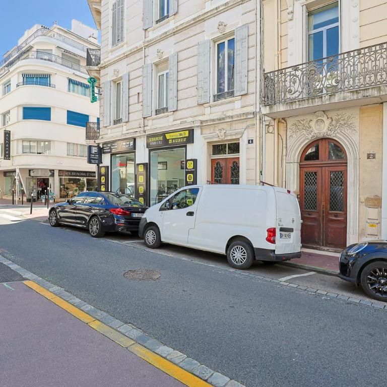 Urban Pearl YourHostHelper - Apartment mit 2 Schlafzimmern und Balkon - 28
