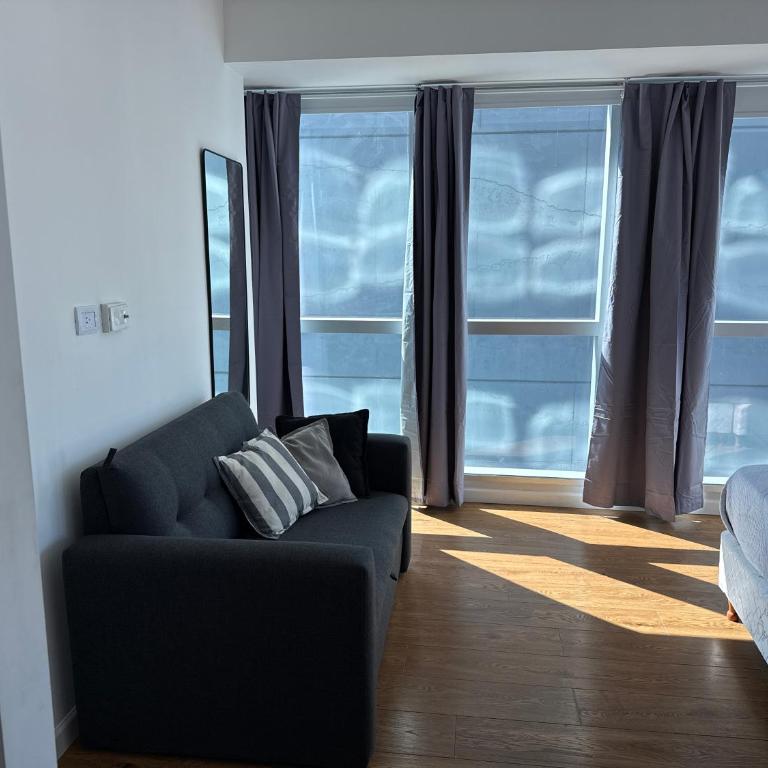 Departamento Premium en la famosa Torre Bellini, en el centro, con piscina, jacuzzi, gimnasio y vista increible a la ciudad de Buenos Aires, capacidad máxima 5 personas - Apartamento de 1 dormitorio - 15