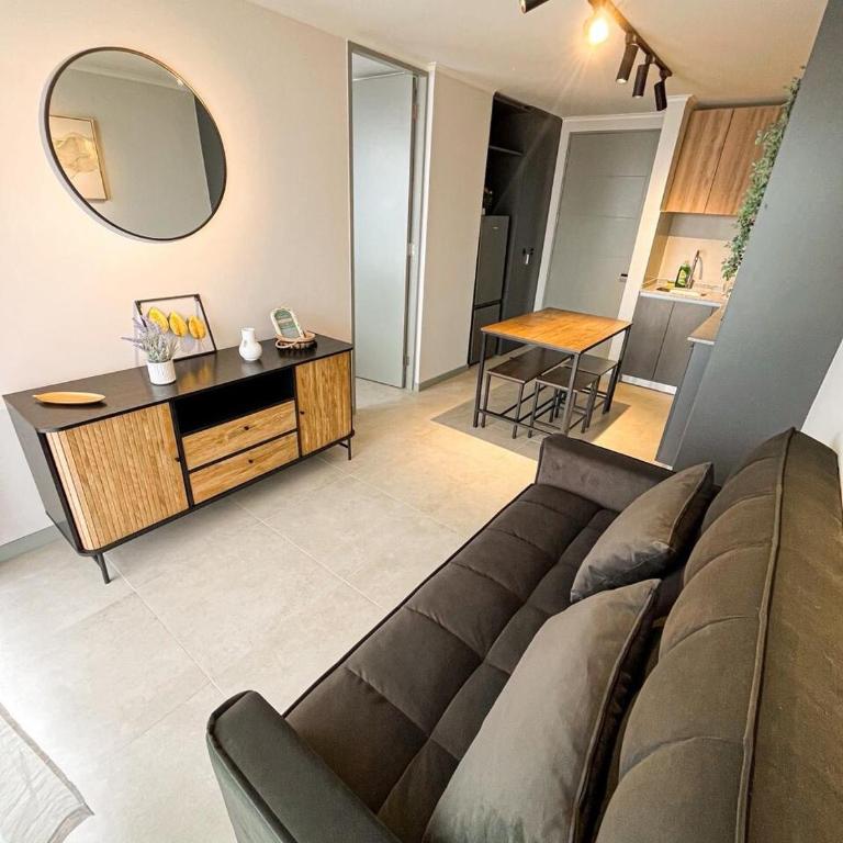 Cozy apartment in Ñuñoa, National Stadium - Two-Bedroom Apartment - 4