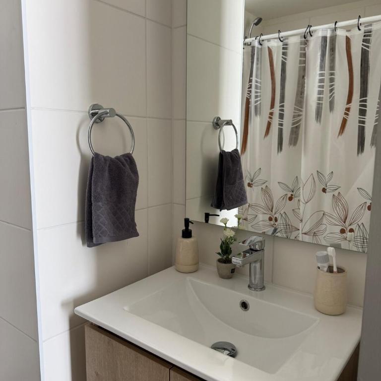 Cozy apartment in Ñuñoa, National Stadium - Two-Bedroom Apartment - 6