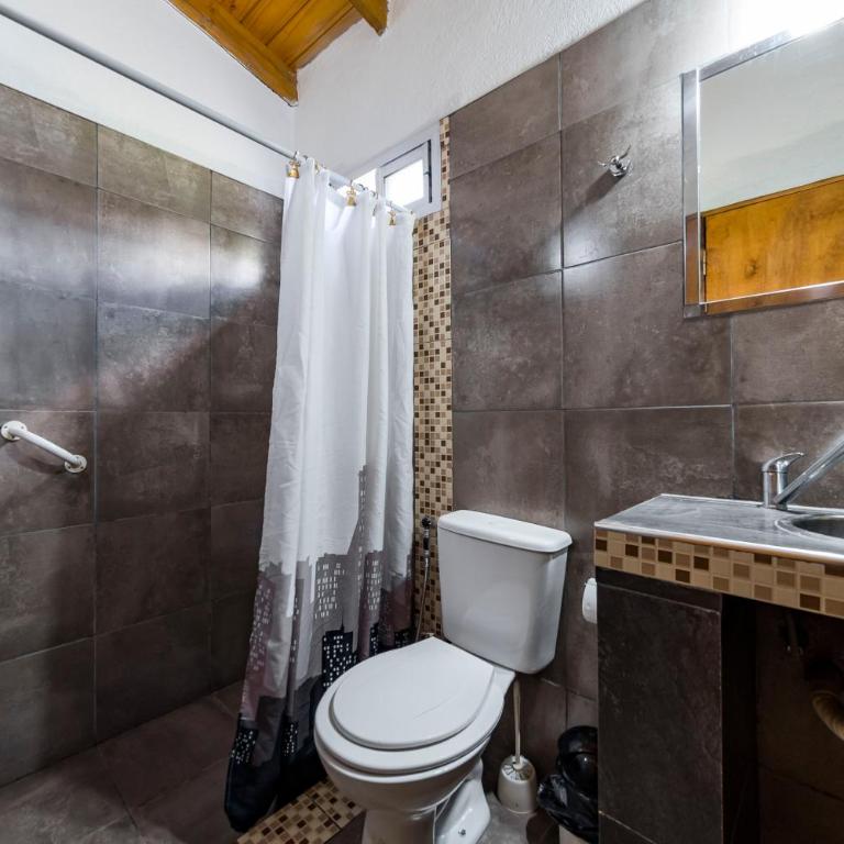 Apart Cabañas Villa Felicidad con pileta climatizada - Apartamento con vistas a las montañas - 4