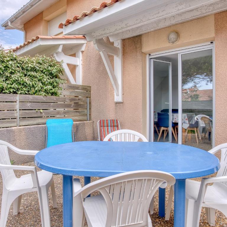 Maison T3 proche plage & centre-ville avec jardinet et parking - FR-1-521-200 - Maison de Vacances - 7