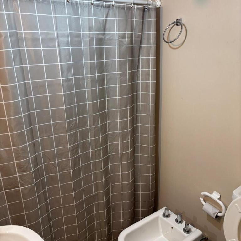 Mono ambiente en plata baja - One-Bedroom Apartment - 2