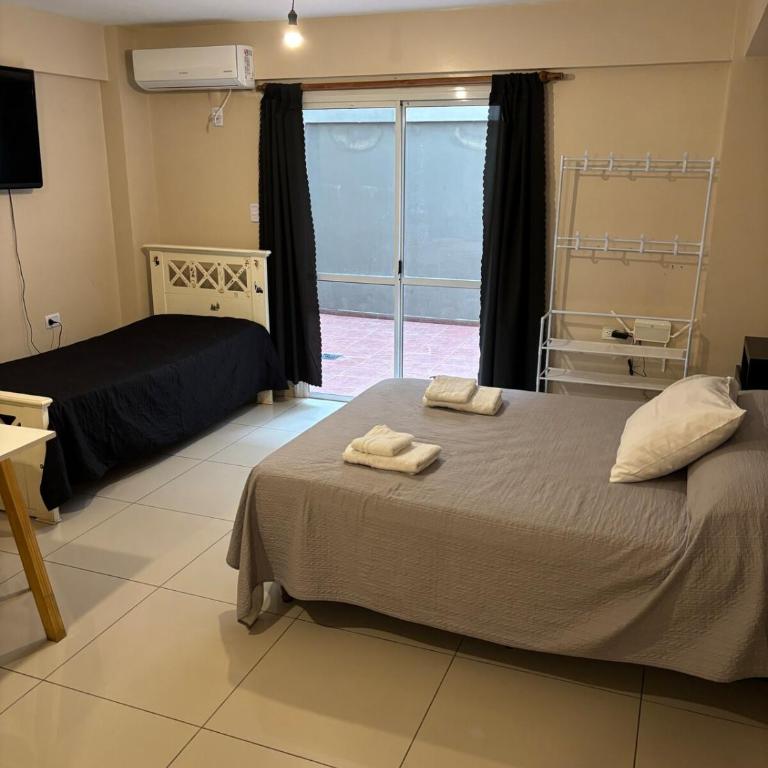 Mono ambiente en plata baja - One-Bedroom Apartment - 9