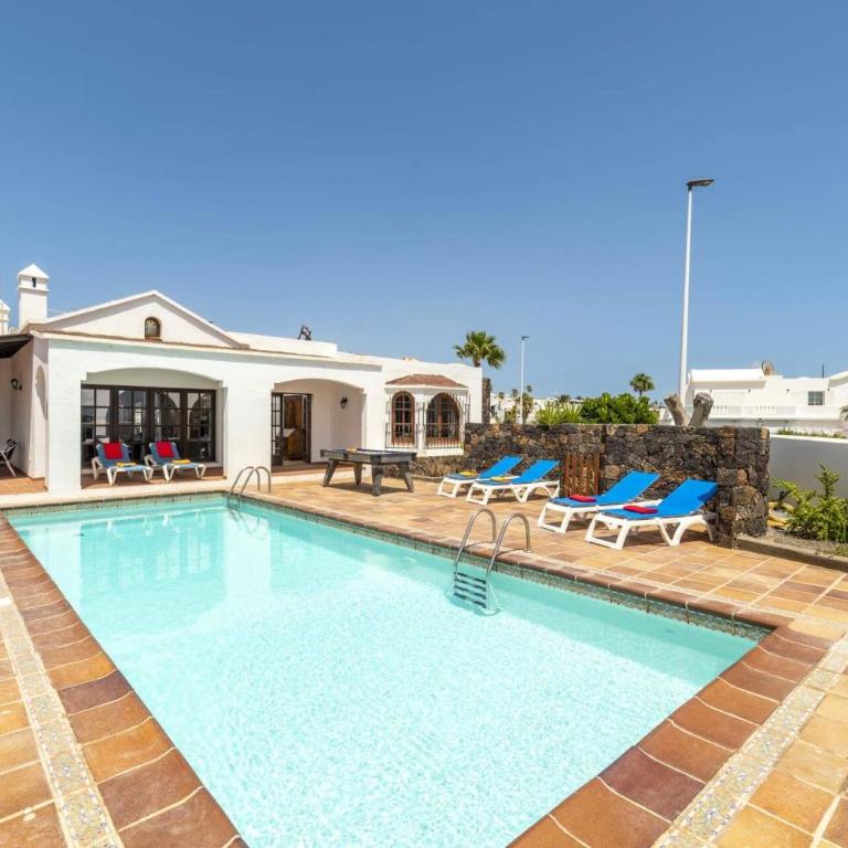 Villa Nikki by Villa Plus - Villa - 1