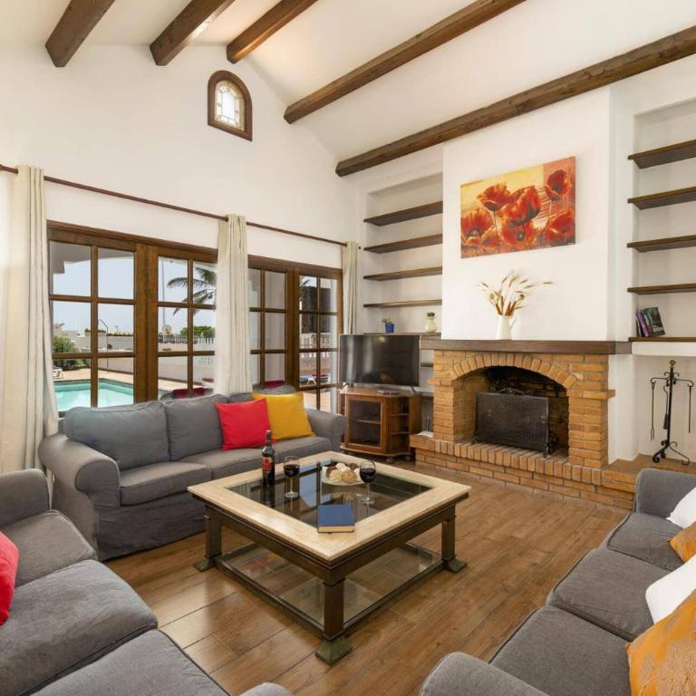 Villa Nikki by Villa Plus - Villa - 8