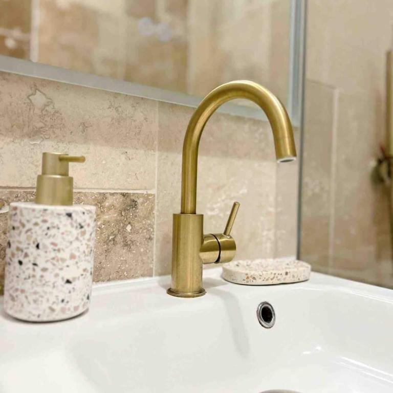 Le Claridge - Apt 4 Prs - Clim - Balcon - 5 min plages - Appartement 1 Chambre - 15