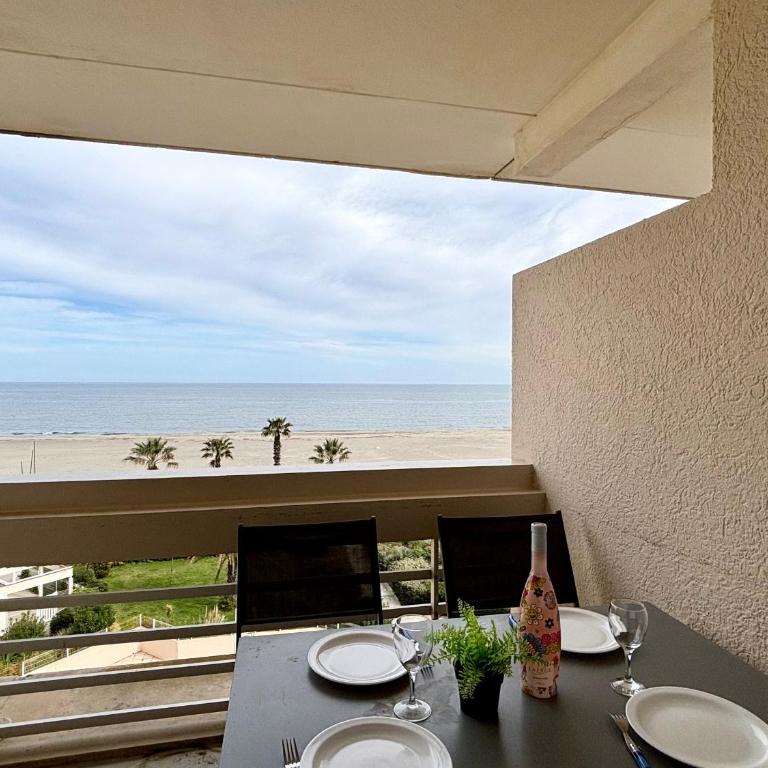 Appartement avec Piscine et Terrasse Proche Commerces - FR-1-748-15 - Apartment - 17