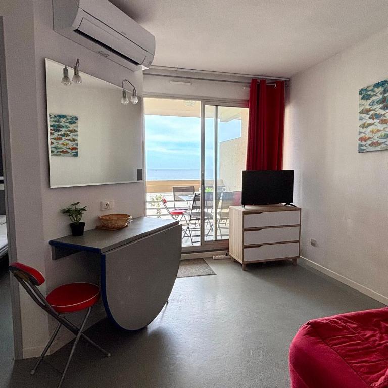 Appartement avec Piscine et Terrasse Proche Commerces - FR-1-748-15 - Apartment - 19