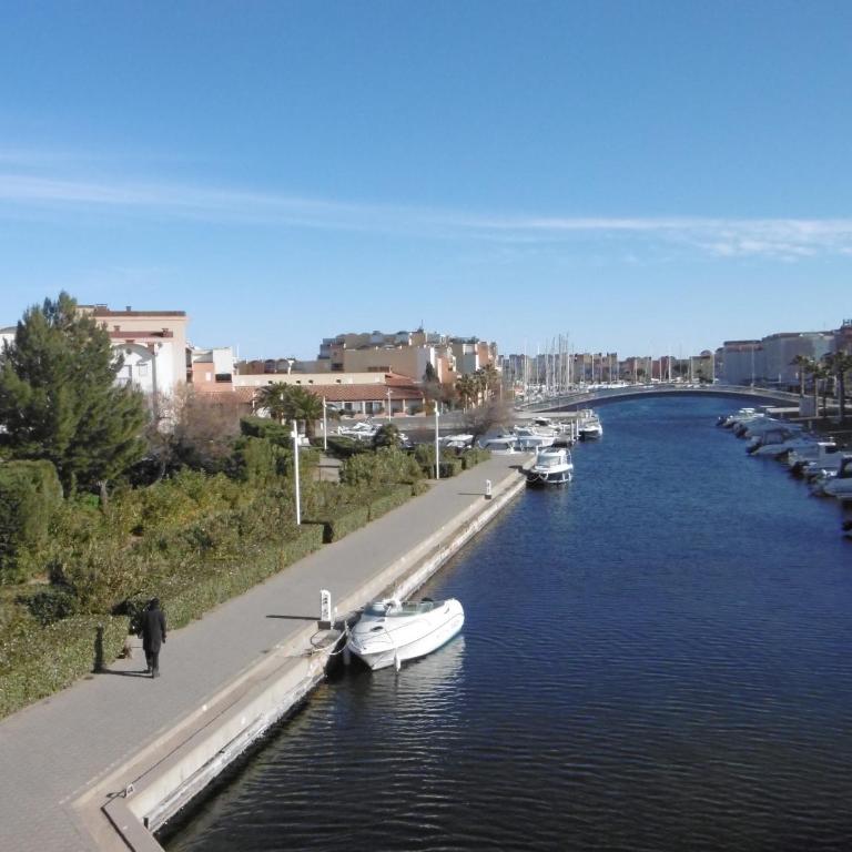 Studio rénové, proche port & village, parking, animaux admis - FR-1-796-83 - Appartement - 11